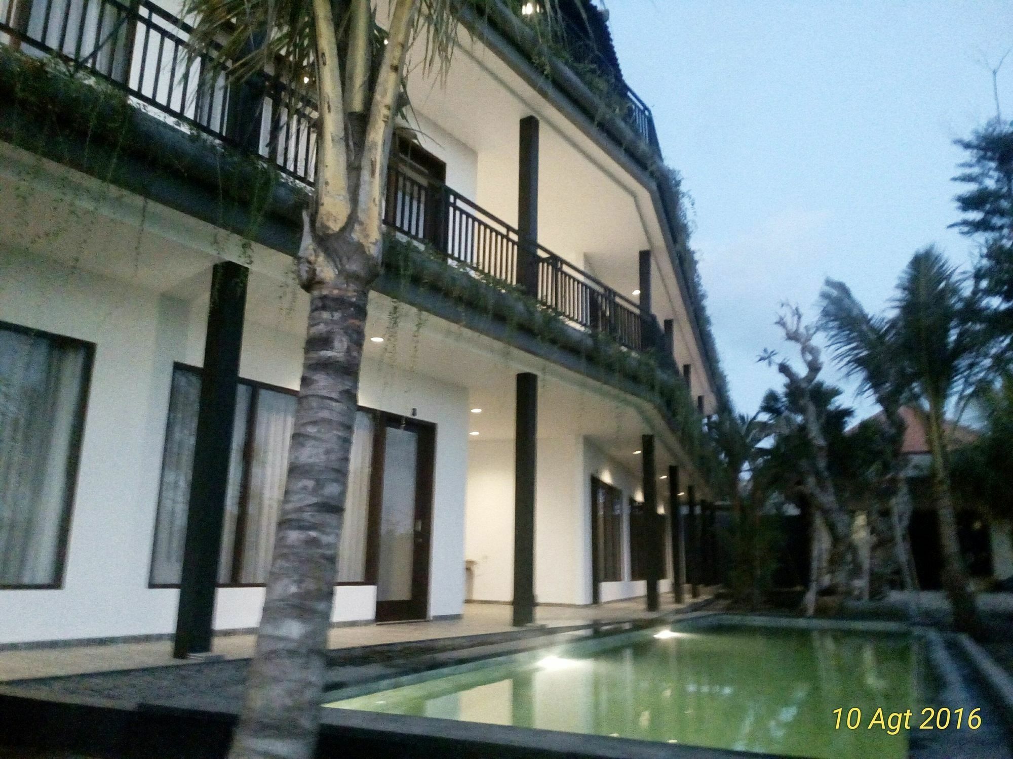 Grandpa Guest House Canggu Zewnętrze zdjęcie